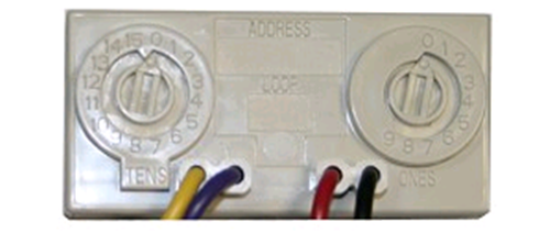 NFX-MM1M Notifier Modulo 1 ingresso miniaturizzato senza isolatore. L’ingresso controllato sarà su linea sorvegliata. Il modulo viene indirizzato per mezzo di selettori rotanti con numerazione da 01 a 159 (indirizzi 100-159 solo per centrali con protocoll